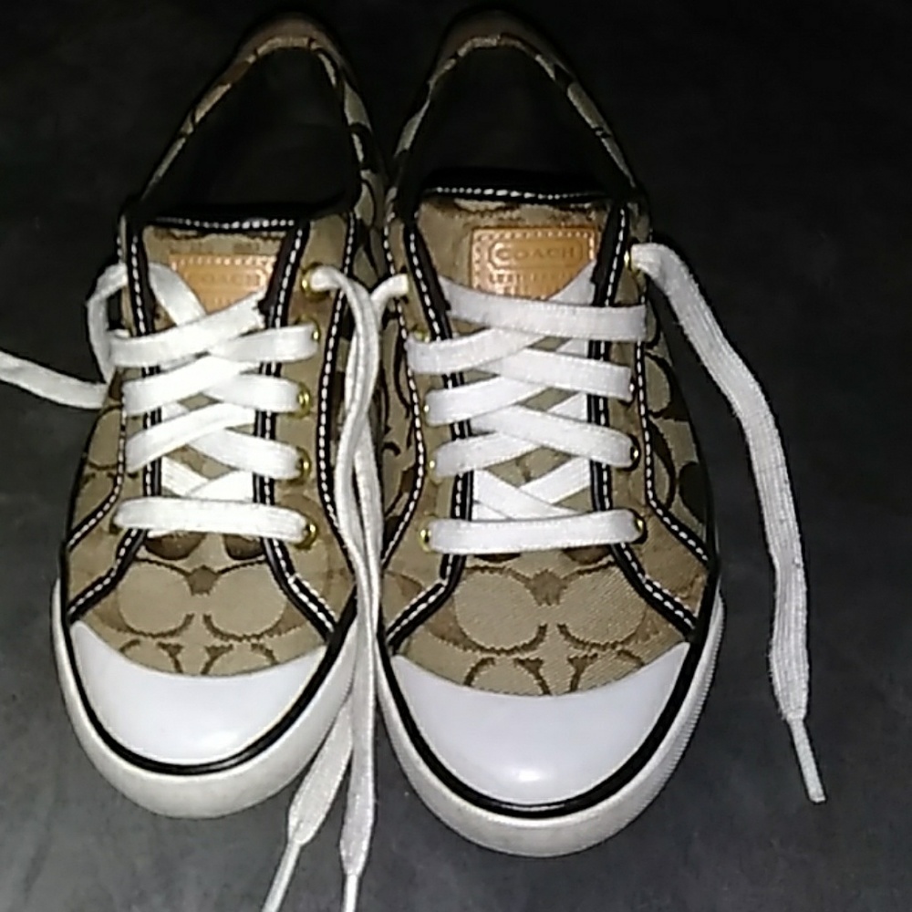 Authentic Coach Shoes. Size 6